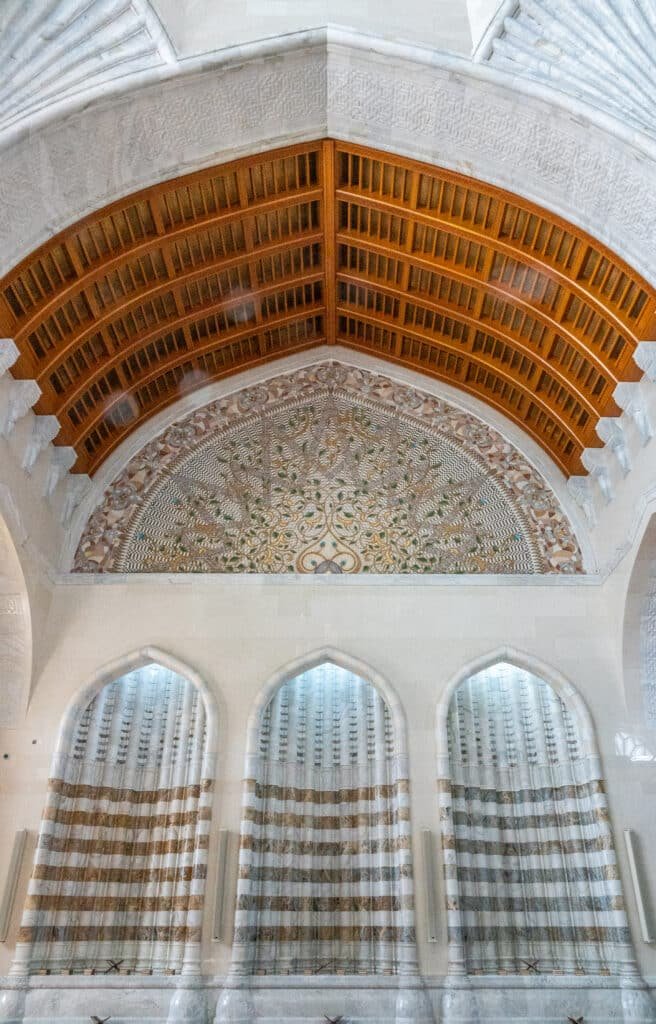 Decorative ceiling with geometric detail